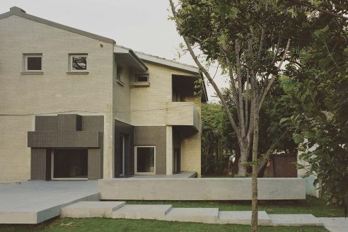 03_Shen-Ting-Tseng-Architects_ar_emerging_architectural_review_taiwan_-492x328.jpg