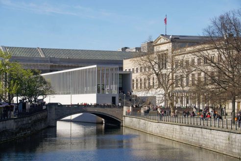 2J5FJ6J_architectural_review_museums_typology-492x328.jpg