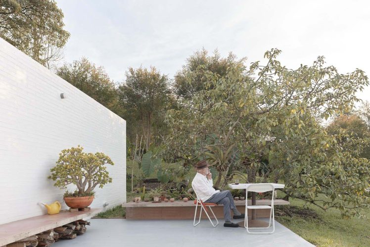 B0002481ocarina_lcla_ar_house_architectural_review_-748x499.jpg