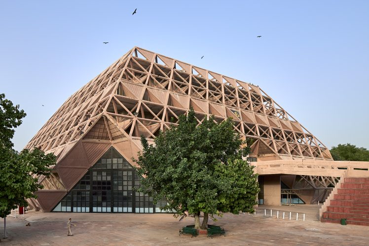 hall-of-nations-india-raj-rewal-architectural-review-748x499.jpg