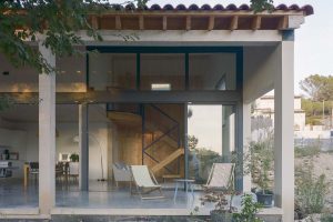 Malaud-Severin_2023_Barrault-P_Prades_12-300x200.jpg