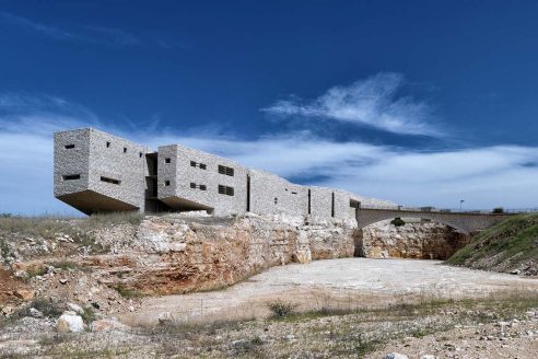 P04724_JOR_042_khammash_architectural_review_deserts1-492x328.jpg